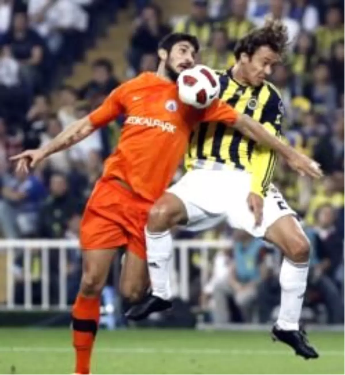 İlk Yarıda Fenerbahçe Üstün