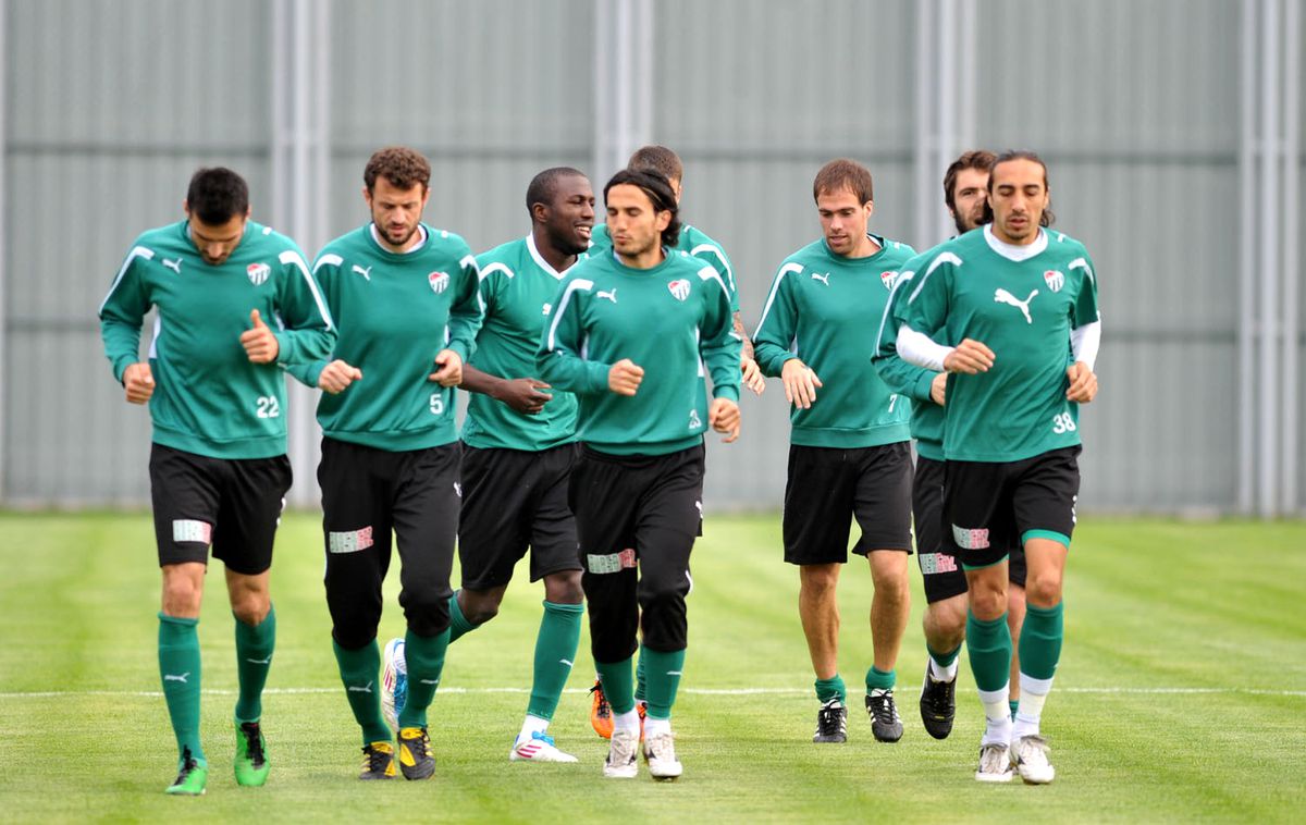 Bursaspor'da Beşiktaş Mesaisi Başladı