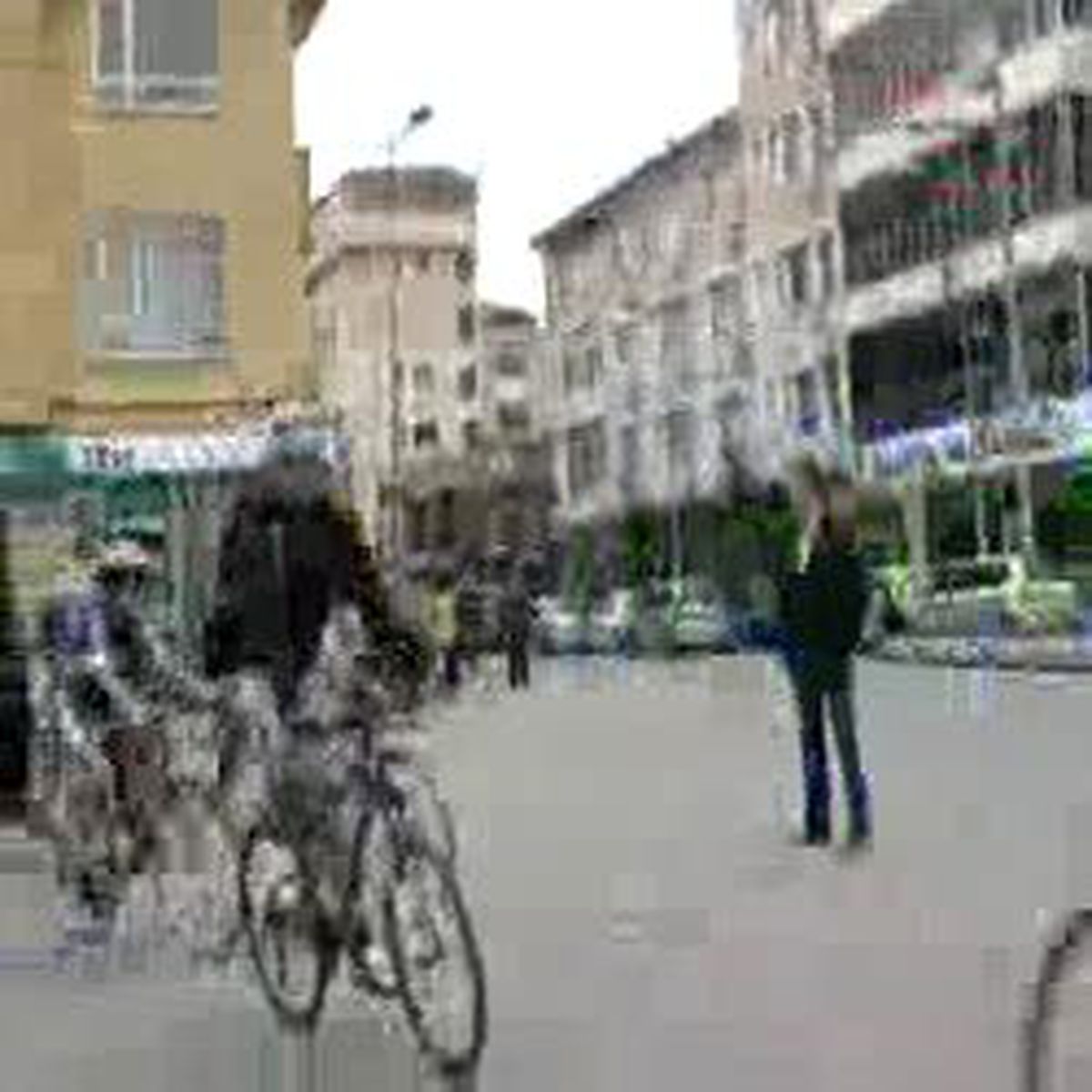 Dünya Barışı İçin Pedal Çeviriyorlar