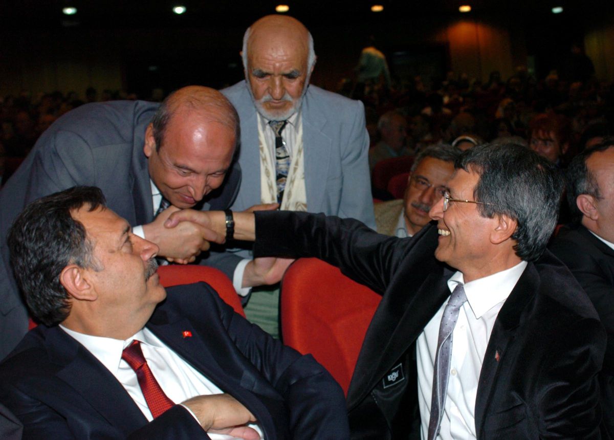 Halaçoğlu: Türk Olduğunu Söyleyemeyen Kişilerce Yönetiliyoruz\'