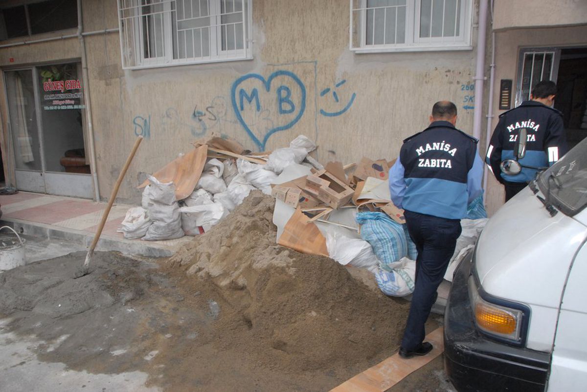 Hizmete Ve Emeğe Saygısızlık