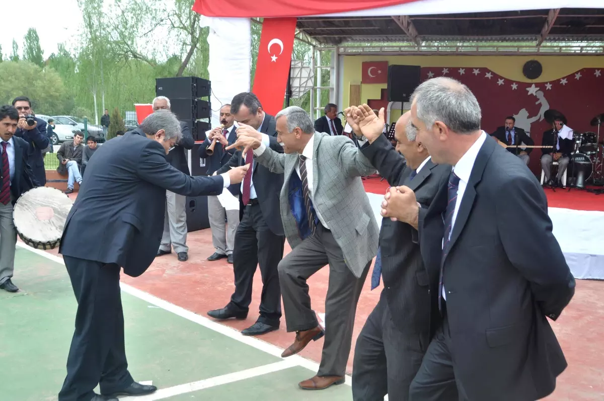 Hıdırellez\'de Etli Pilav- Ayran Kuyruğu