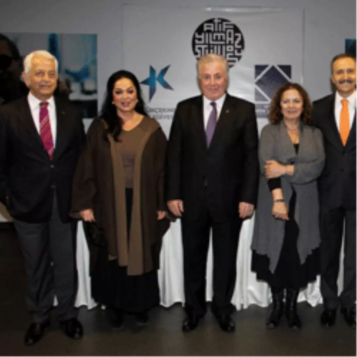 Sanatçı Dostları Atıf Yılmaz\'ı Unutmadı