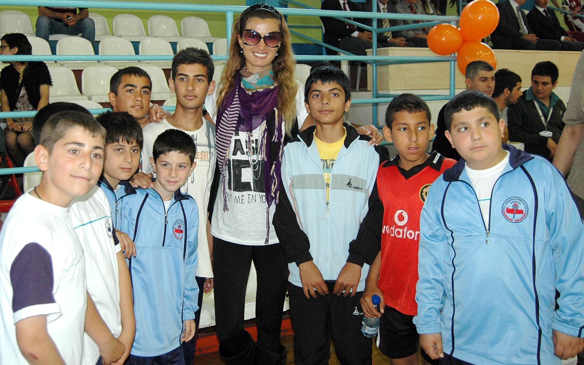 Tuğba Özay, Sokak Basketboluna Start Verdi