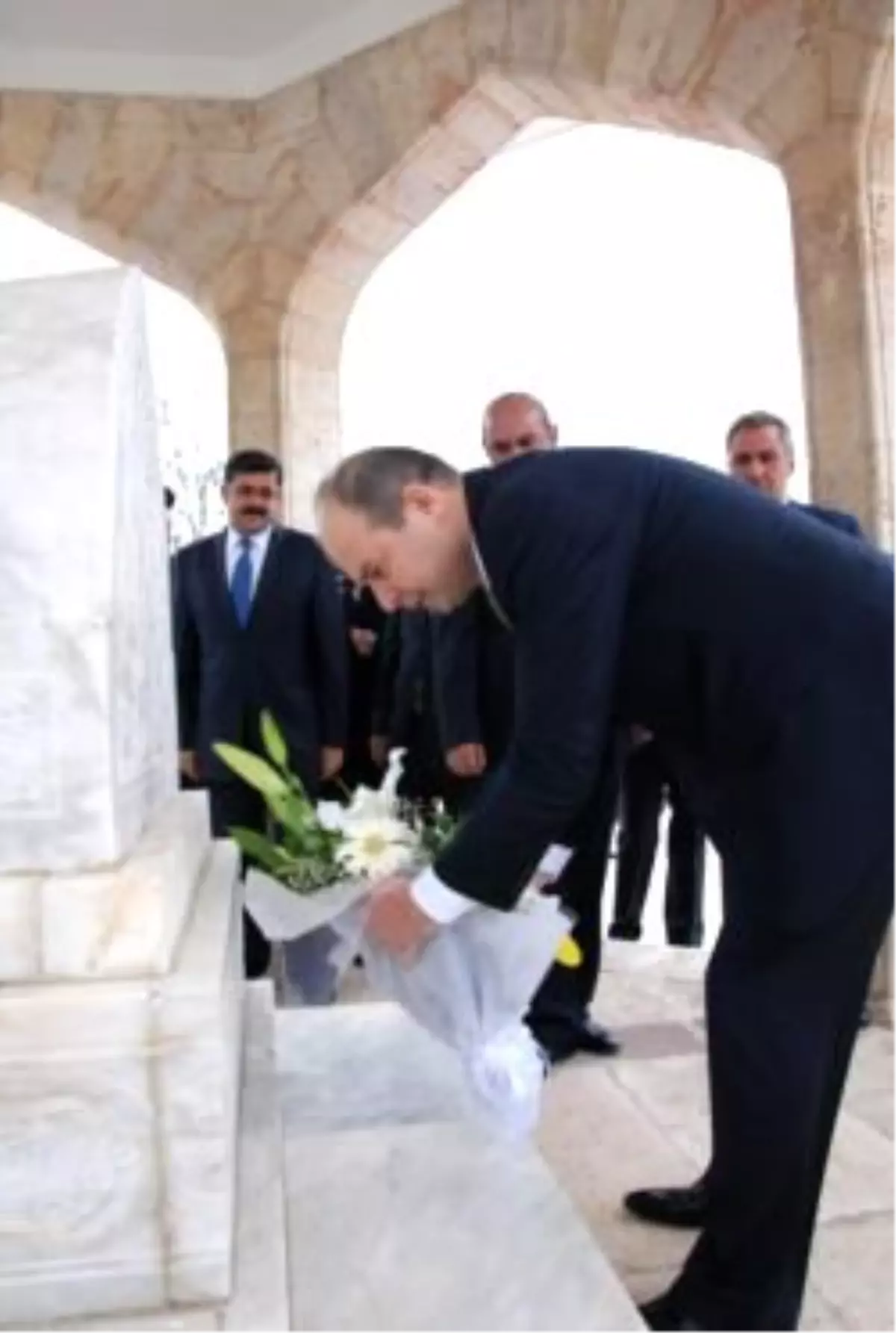 Yunus Emre, Kabri Başında Anıldı