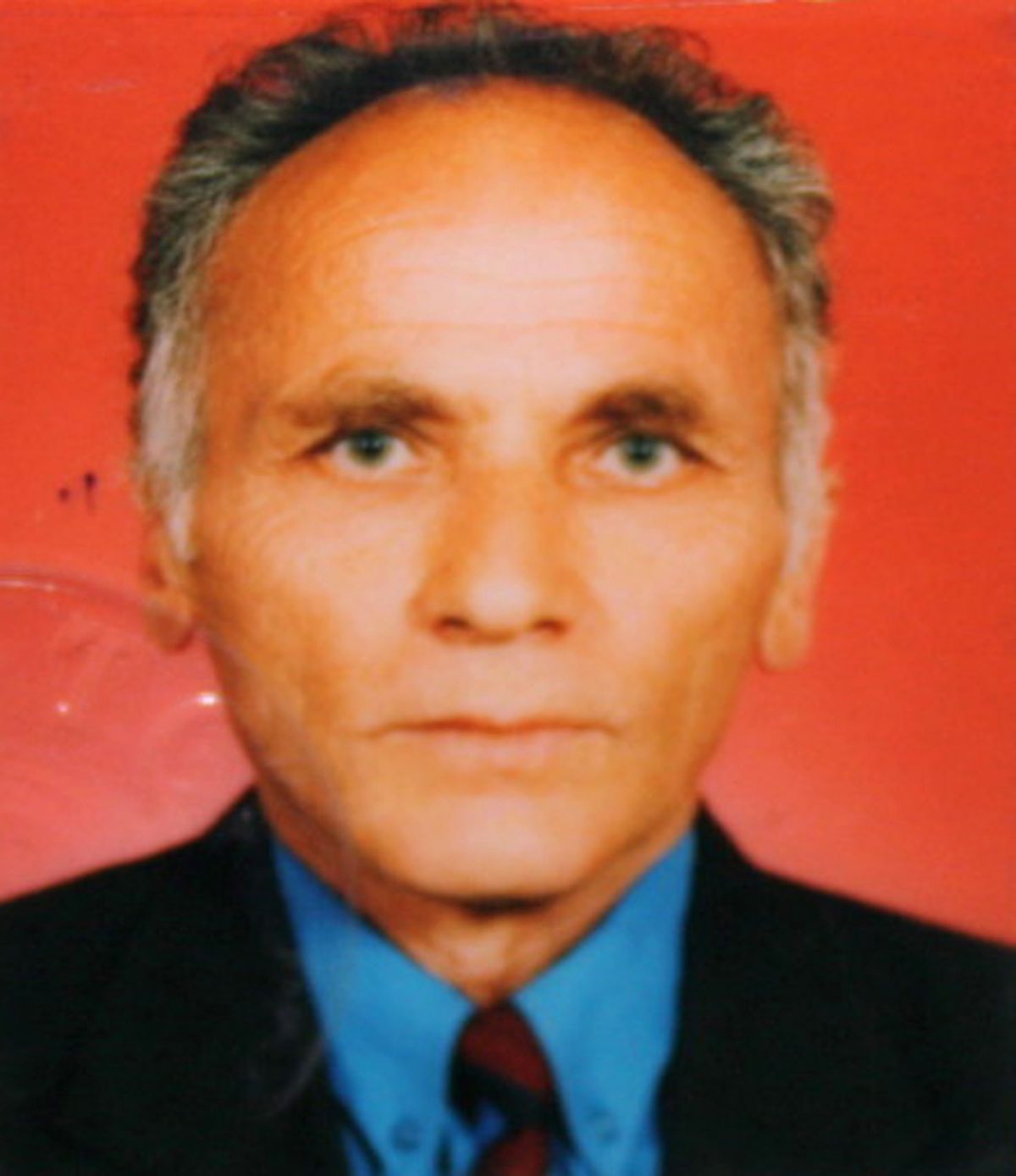 Emekli Öğretmen Bahçede Yanmış Halde Bulundu