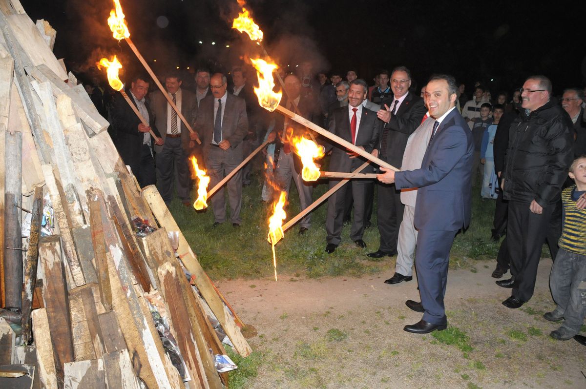 İnegöl’de Hıdrellez Coşkusu