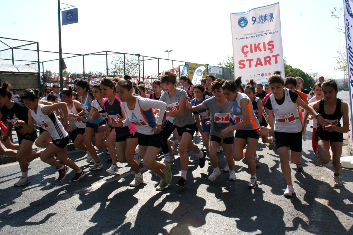 Kadir Has Üniversitesi 9. Altin Boynuz Ödüllü Yol Koşusu’nda Ödüller Sahiplerini Buldu