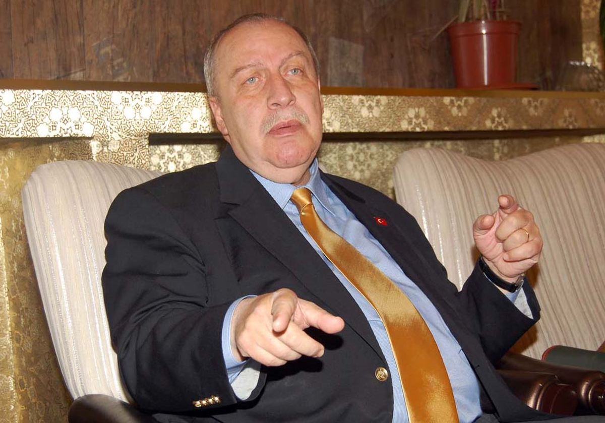 Yaşar Okuyan'dan Kuzeni Başkan Koçal'a: Kıvırma