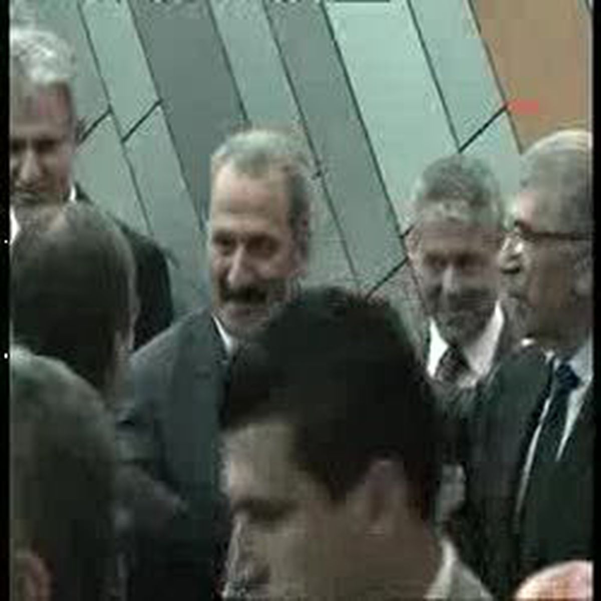 Hatalı Faiz Politikasının Kurbanıyız