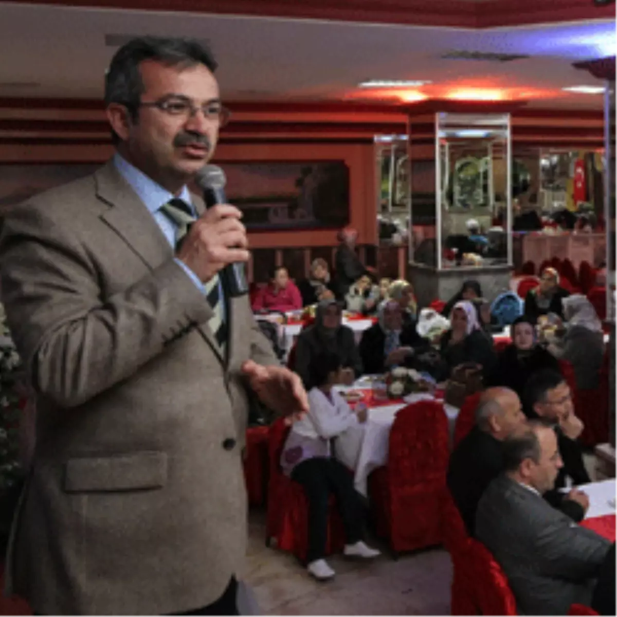 Cuma Pazarı Kalkıyor İstiklal Caddesi Geliyor!