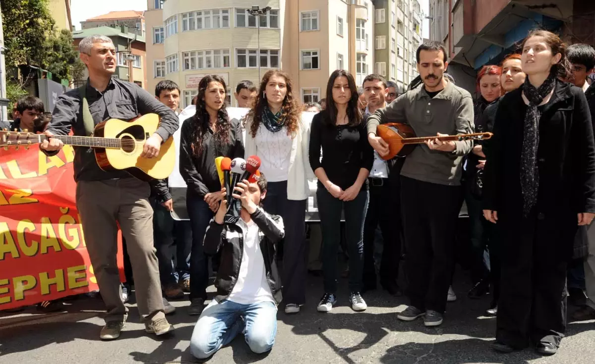 Gözaltılara Protesto