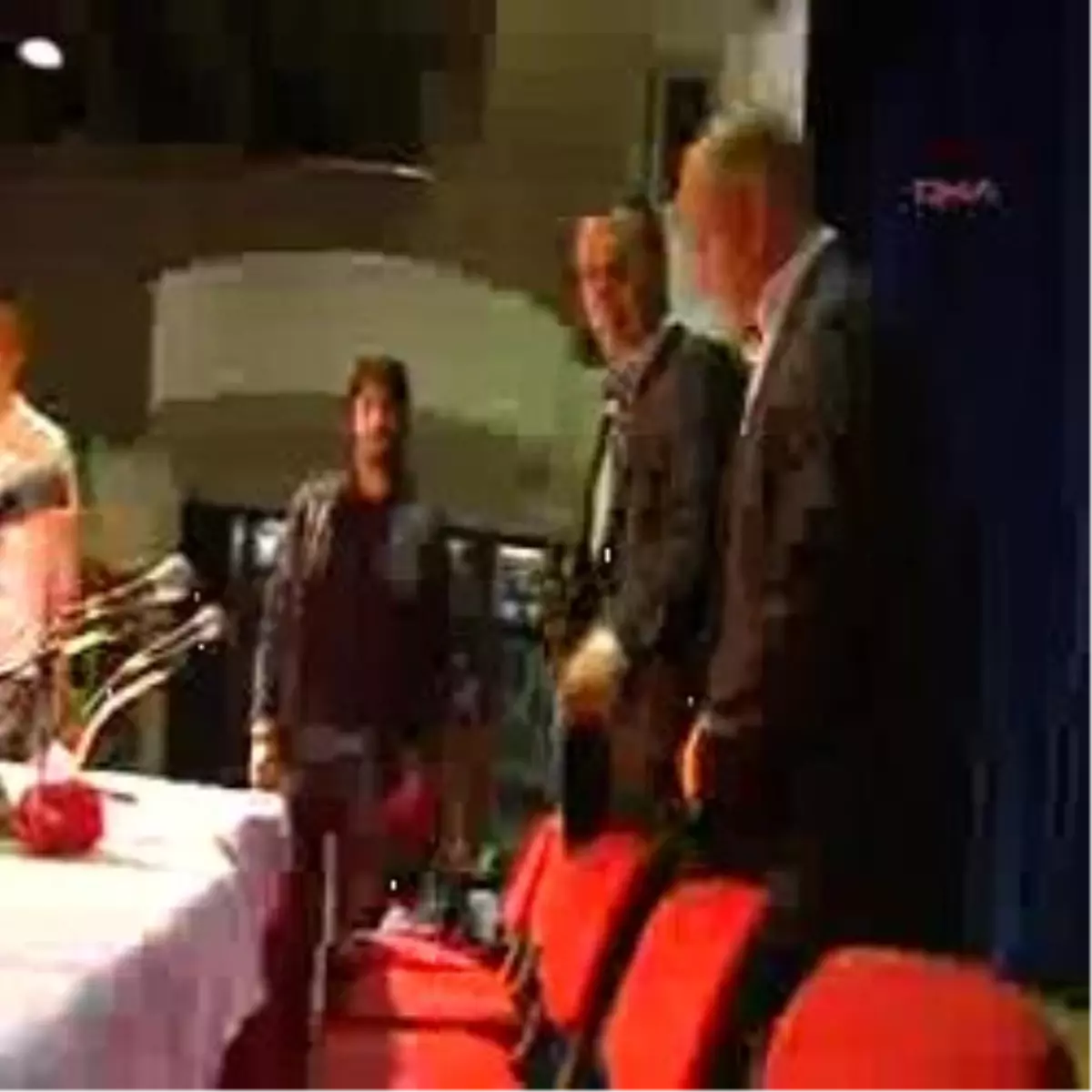 Ankaragücü\'nde Teknik Direktör Bakkal ve Futbolcular Panele Katıldı