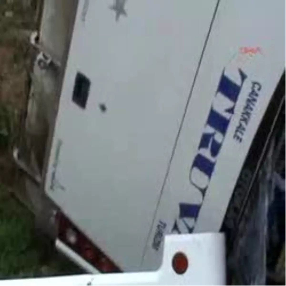 Freni Boşalan Tur Otobüsü Devrildi: 31 Yaralı