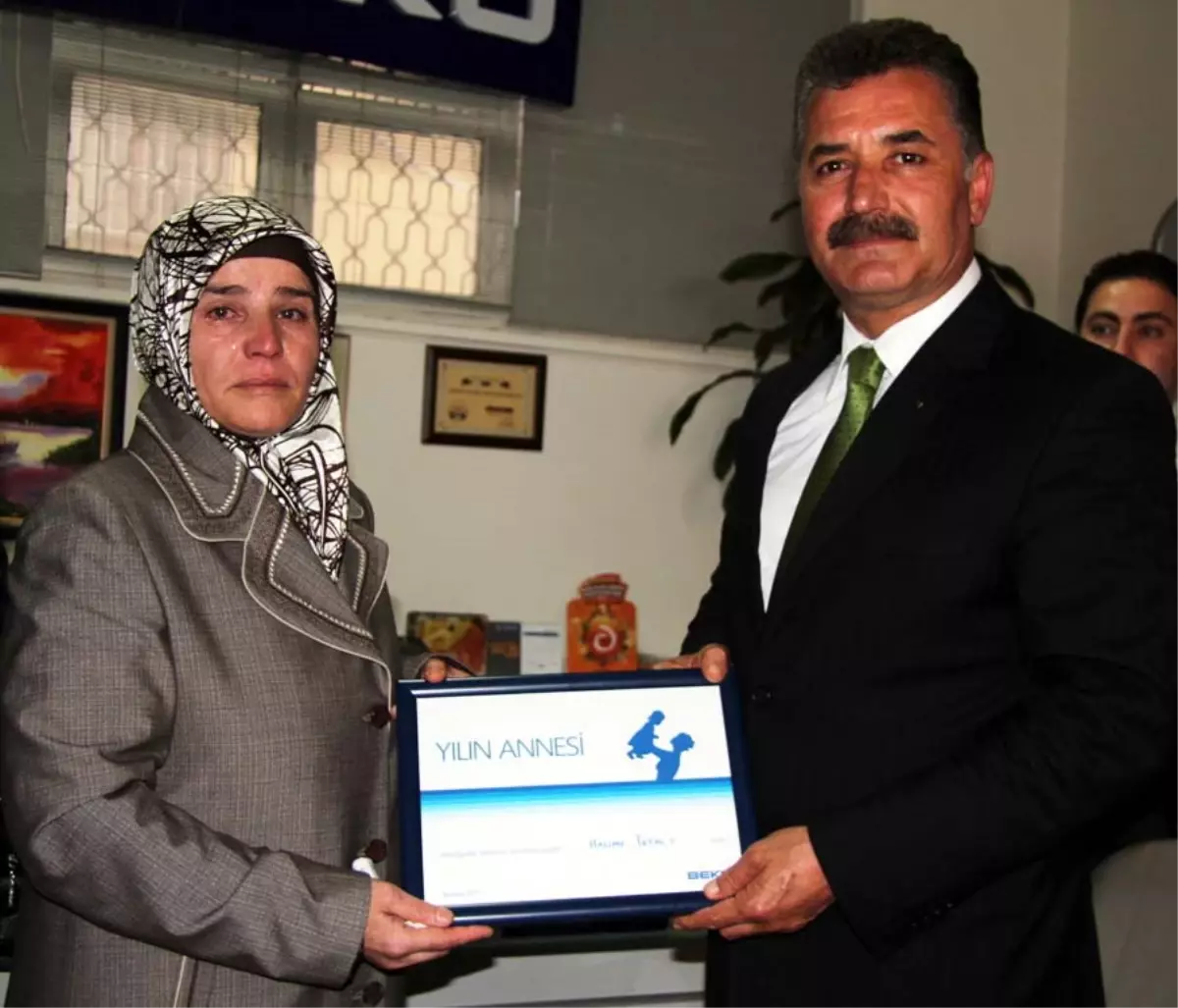 Mersin\'de Şehit Annesine Yılın Annesi Ödülü