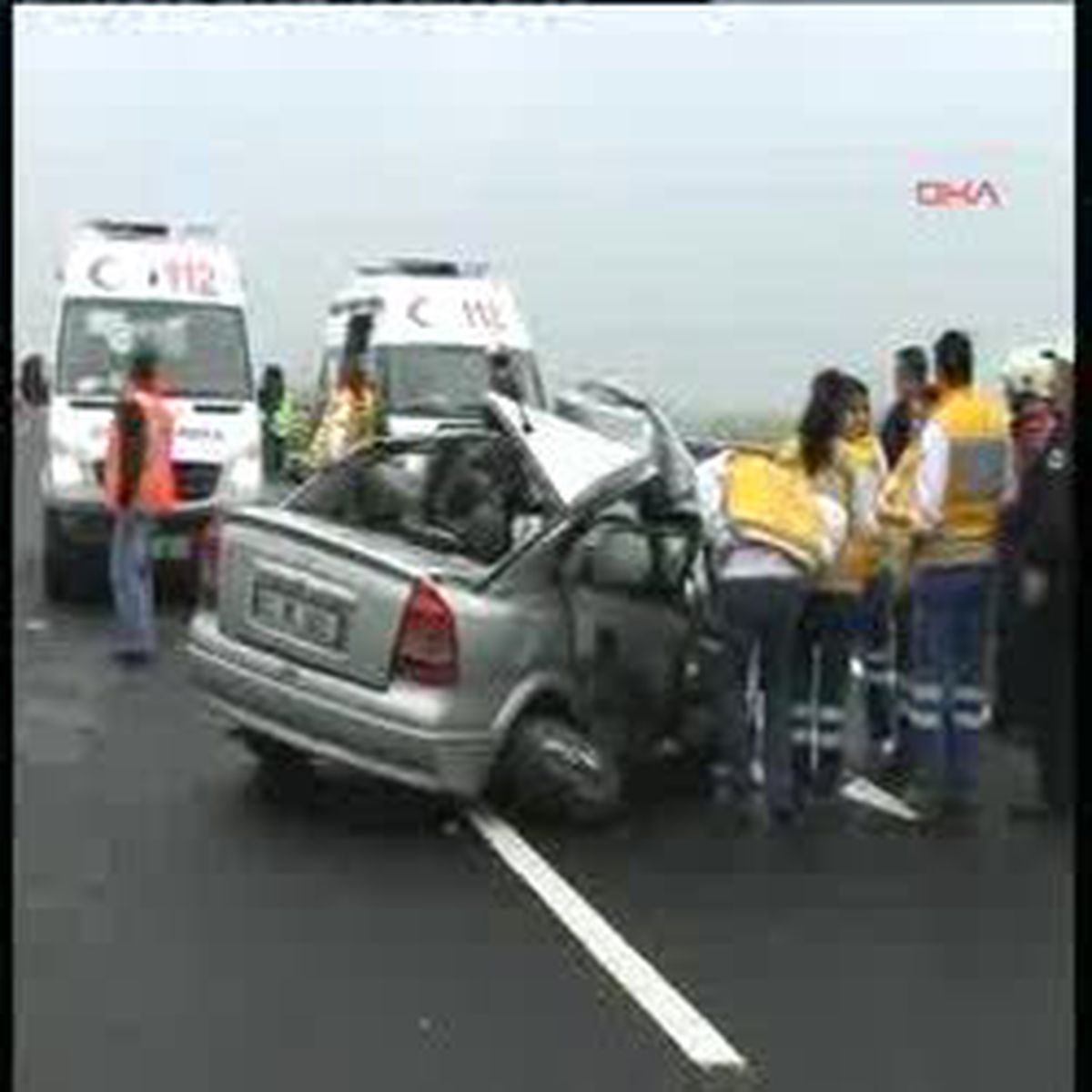 Otomobil Tır'a Çarptı: 1 Ölü, 1 Yaralı