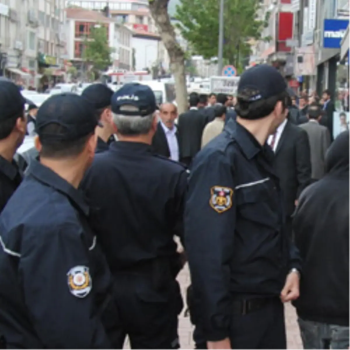 Canlı Yayında Birbirlerine Girdiler