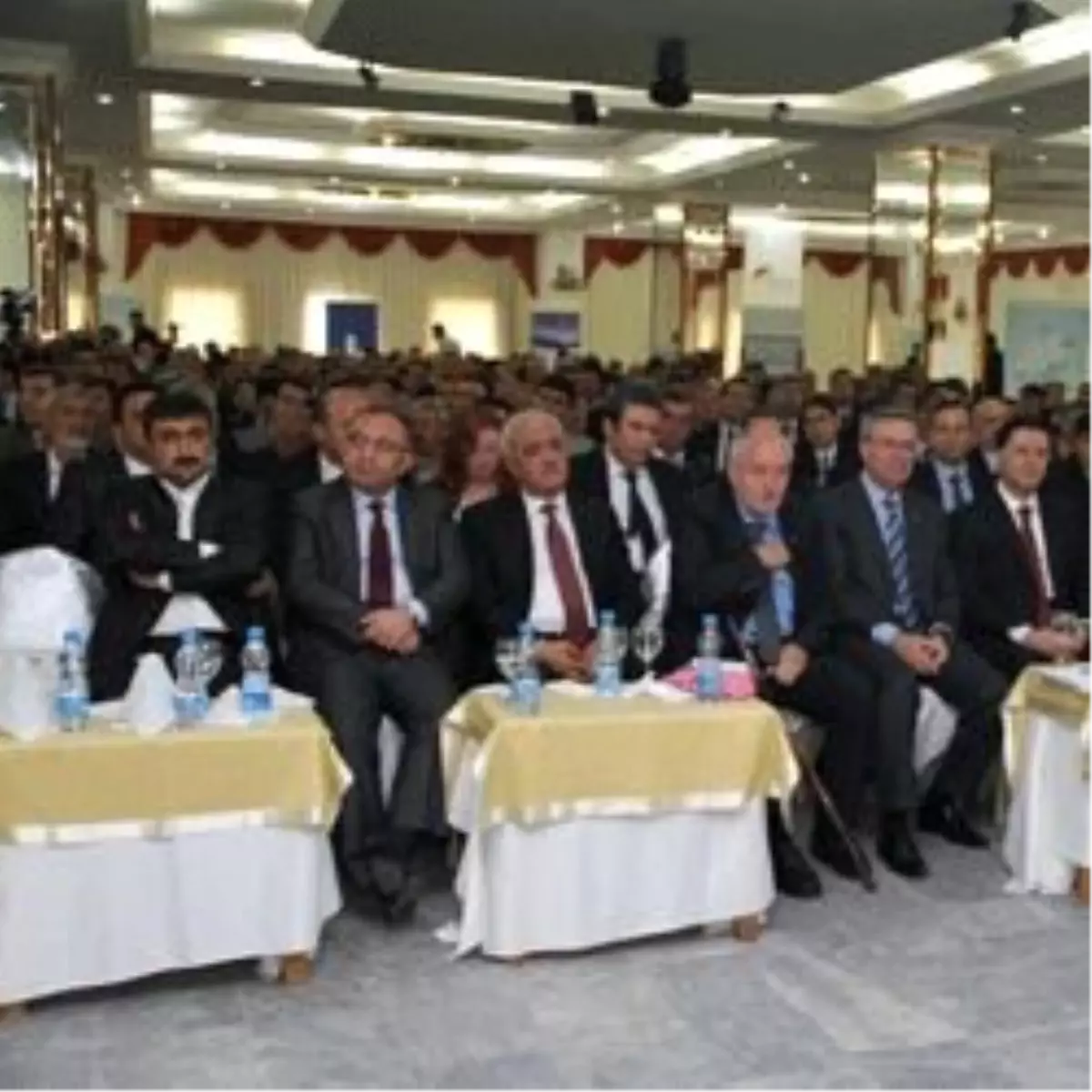 "İş Bankası İçin Memleketin Öncelikleri Her Şeyin Üzerindedir."