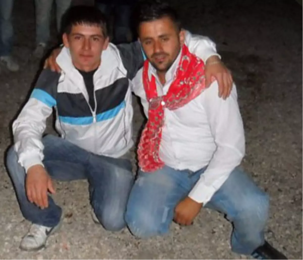 Paket Göndermeye Hazırlandığı Oğlunun Şehit Haberini Aldı