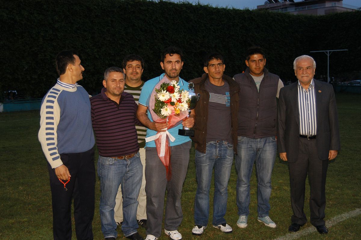 Tarsus'ta Köylerarası Futbol Turnuvasının Şampiyonu Kulak Köyü Oldu