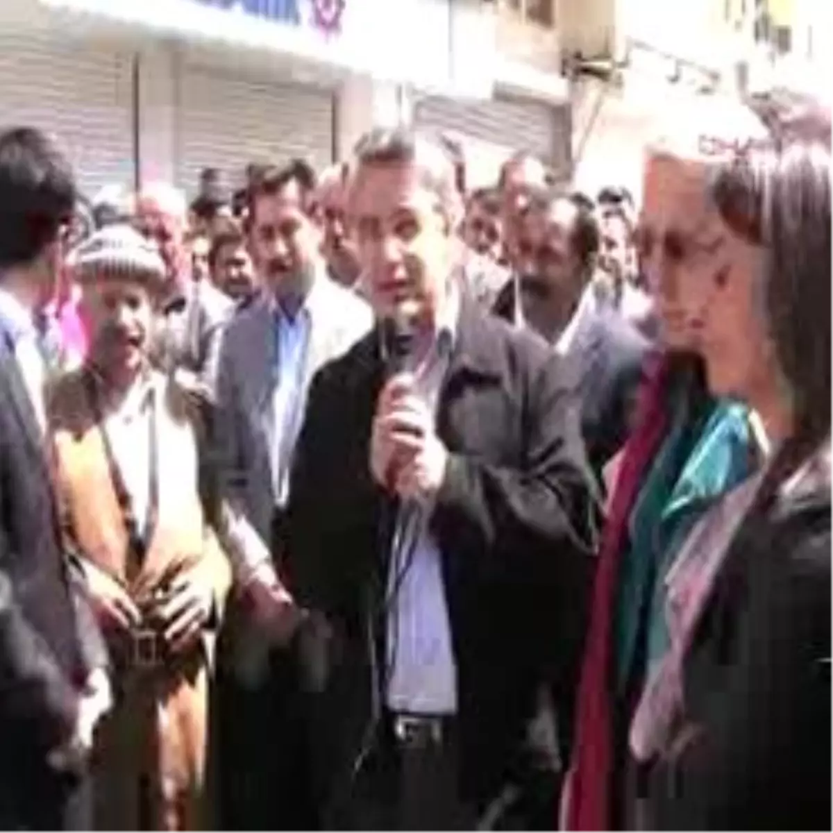 Bağımsız Aday Gür: Başbakan İyi Bilsin, Kürt Halkı Onun Anlayacağı Dilden Konuşacak