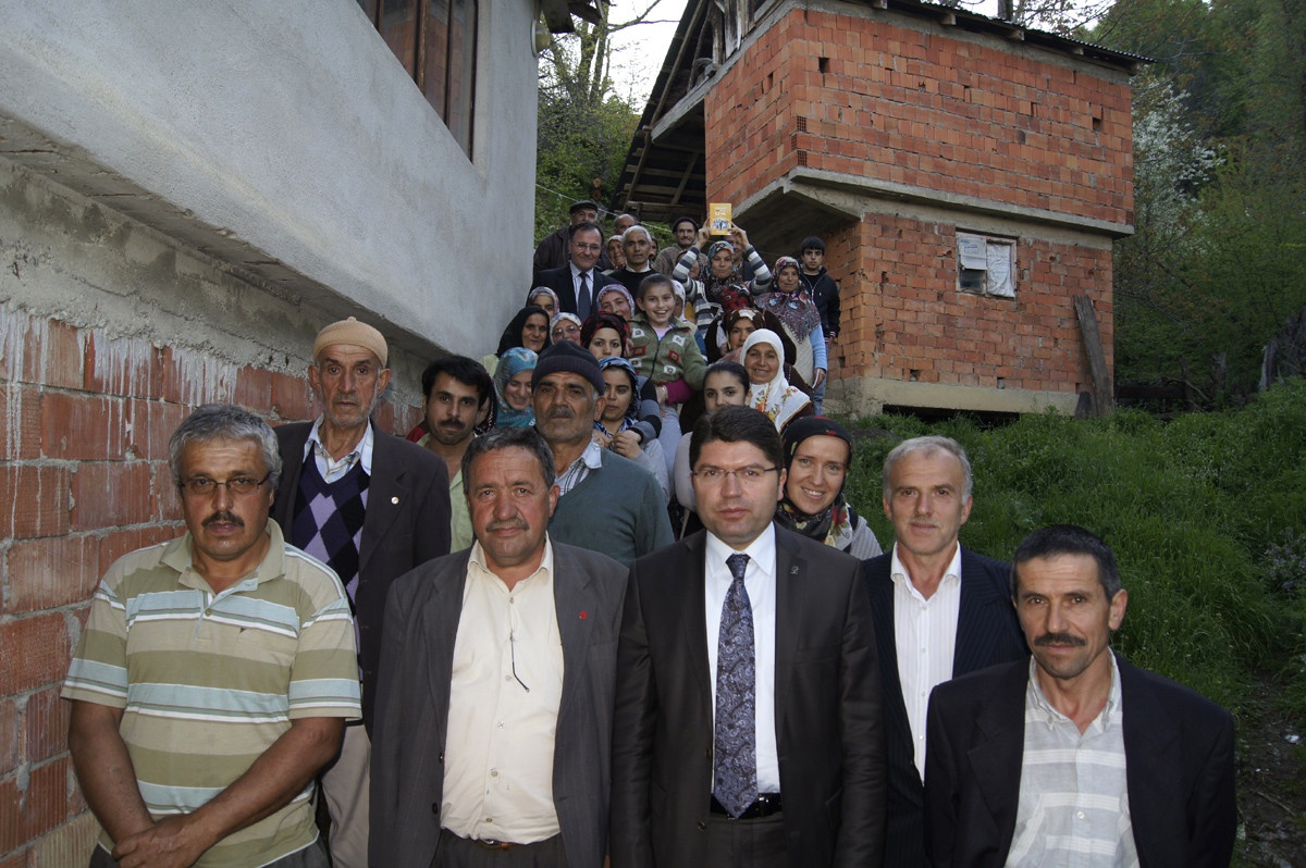 Ak Parti Milletvekili Adayları Tunç Ve Kalay Hasankadı Beldesi Ve Köylerini Ziyaret Etti