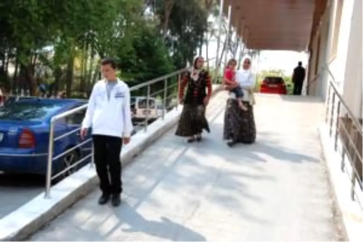 "Gürültü Oluyor" Deyip, Nişandakilere Ateş Etti