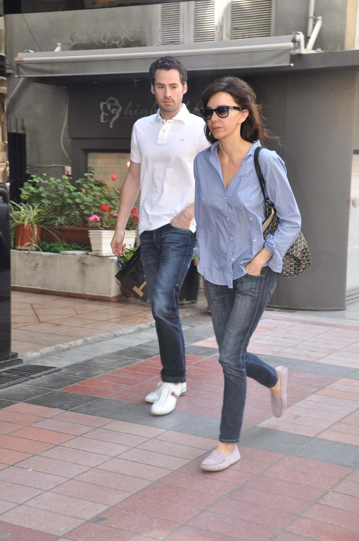 Hande Ataizi Alsancak'ta