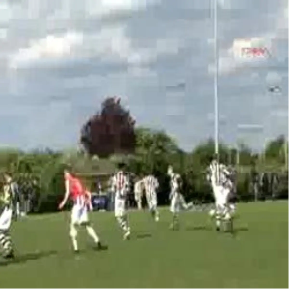 Hollanda\'da Türk Futbol Takımı Tarih Yazdı