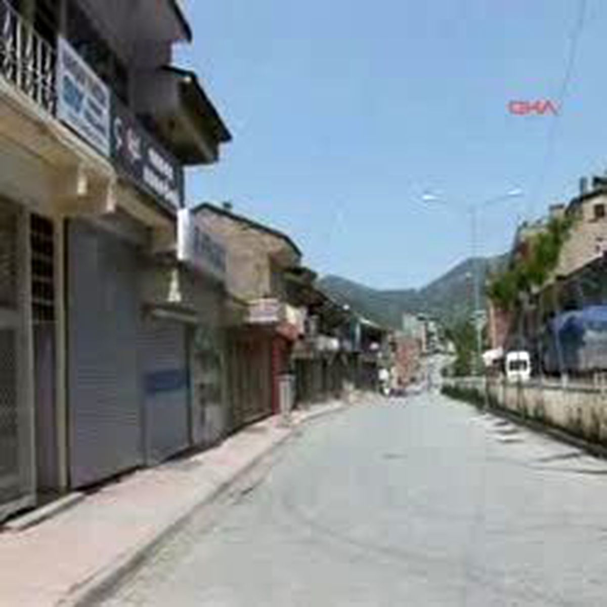 PKK'lının Cenazesi Hakkari'de, Kepenkler Kapalı