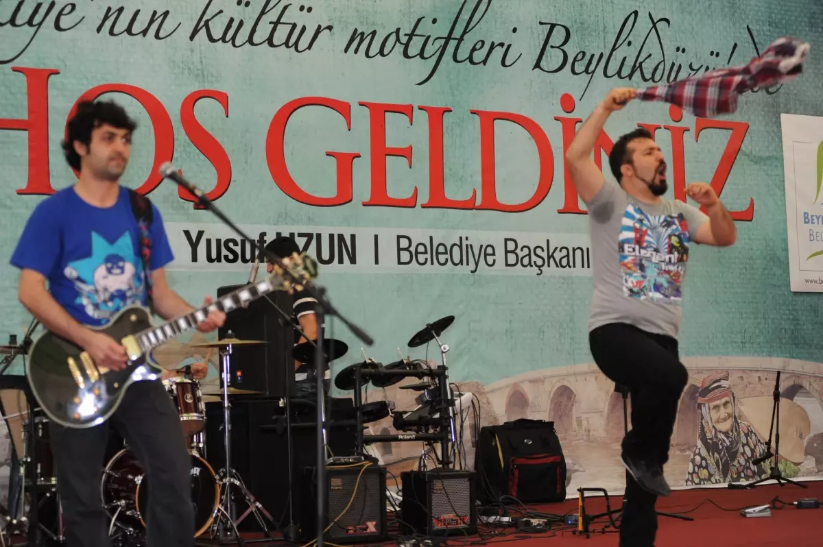 Beylikdüzü Gençlik Ve Müzik Şöleni Coşturdu
