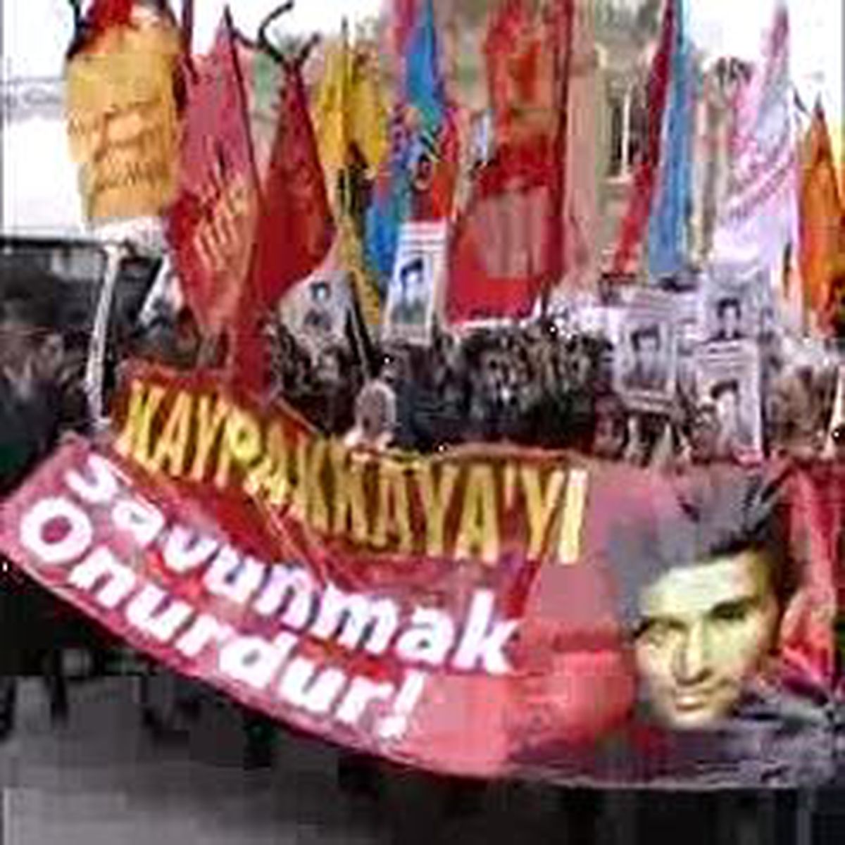 Kaypakkaya Taksim'de Türkülerle Anıldı