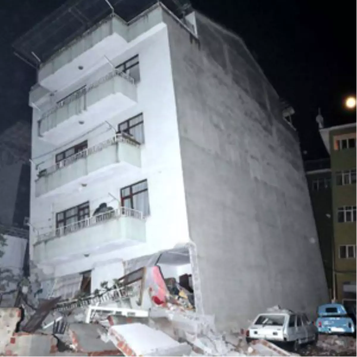 Kütahya Son 8 Saatte 57 Kez Sallandı