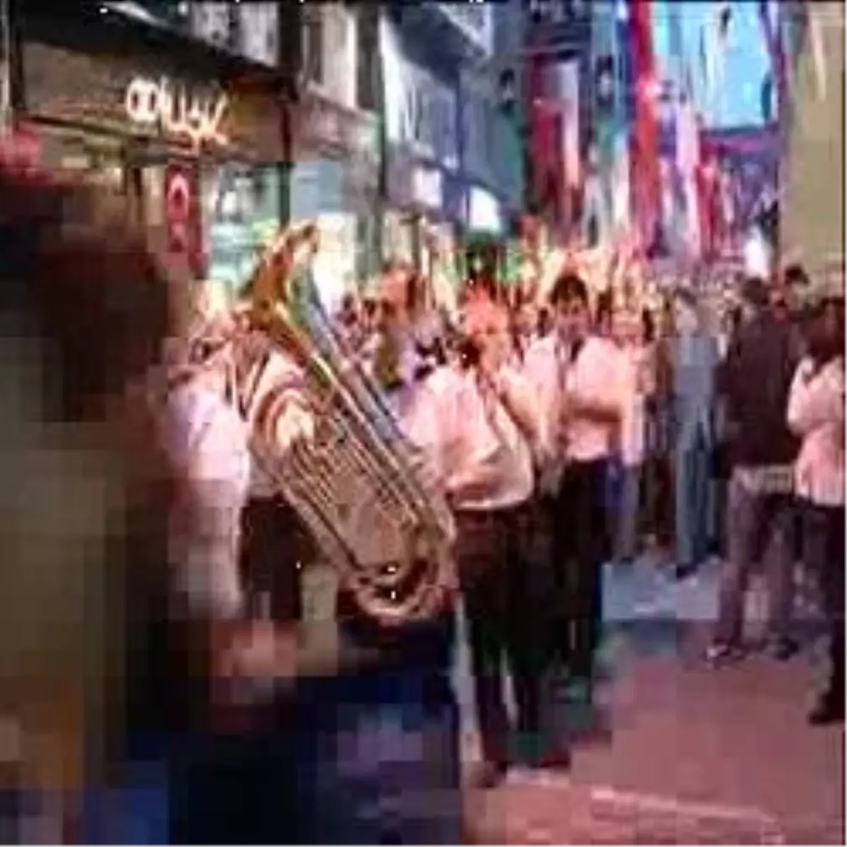 Beşiktaş\'ta Fener Alayı