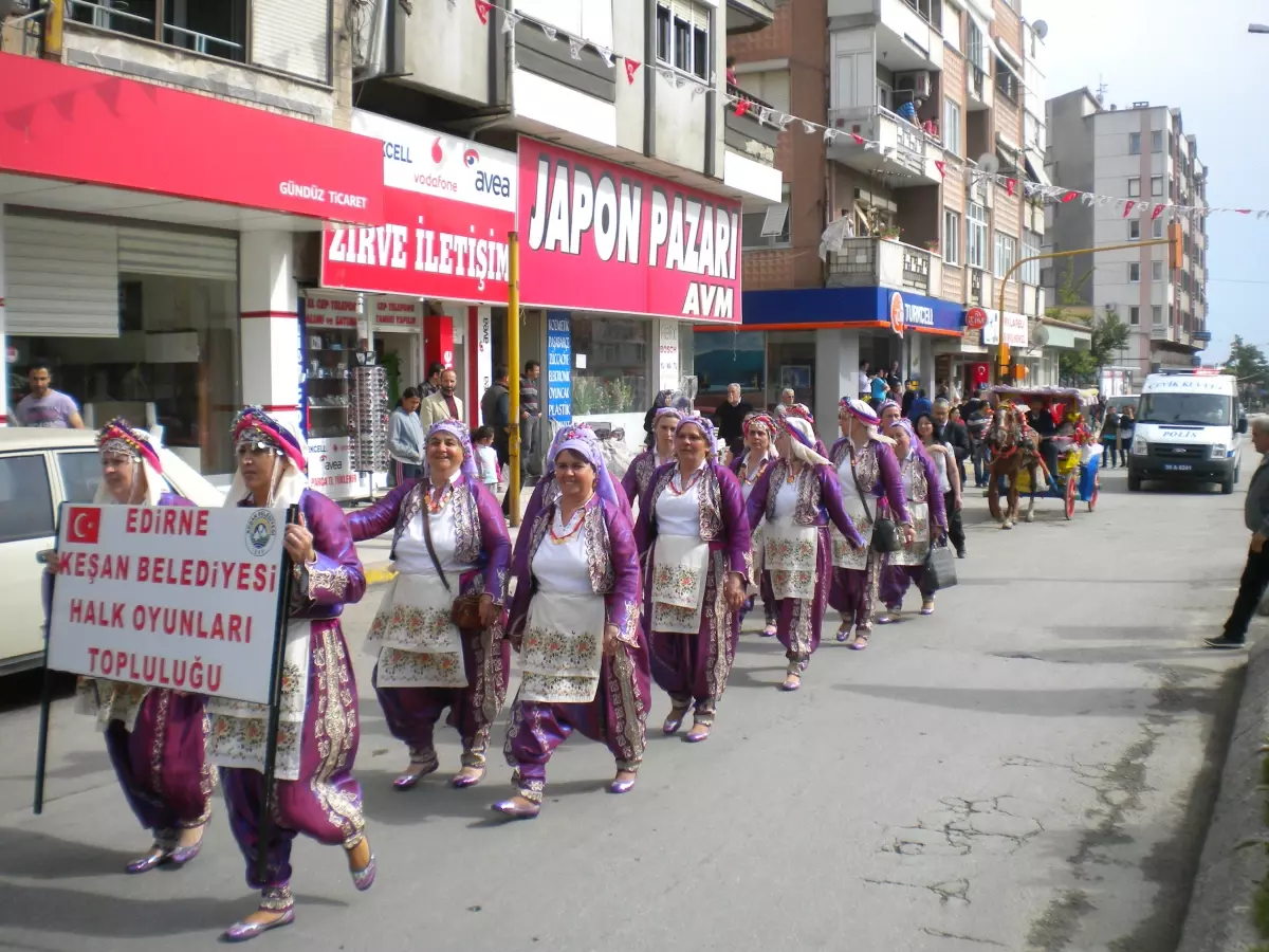 Çağdaş Kadınlar Kırklareli’de Karagöz Festivali’ne Katıldı