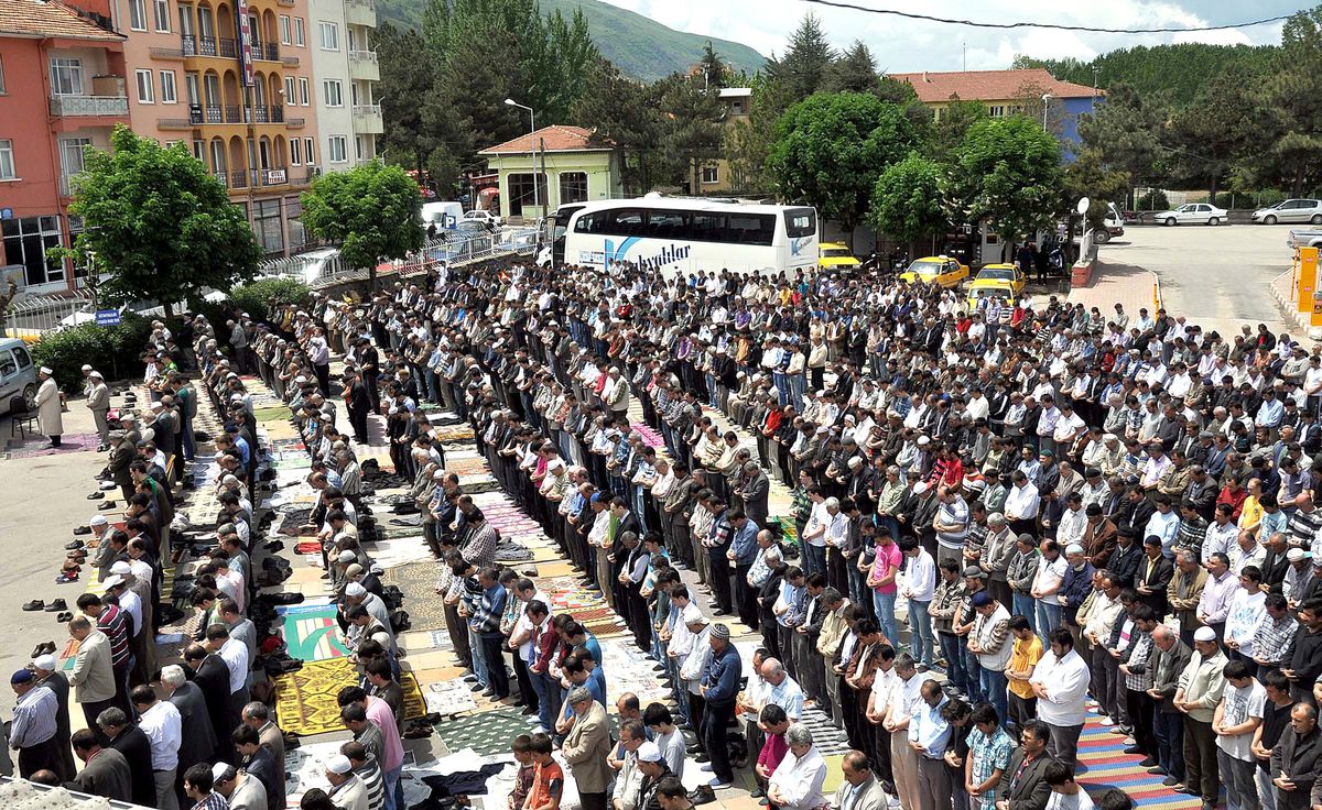 Simav'da 5, 9'luk Deprem: Can Kaybı Var, Hasar Büyük (2)