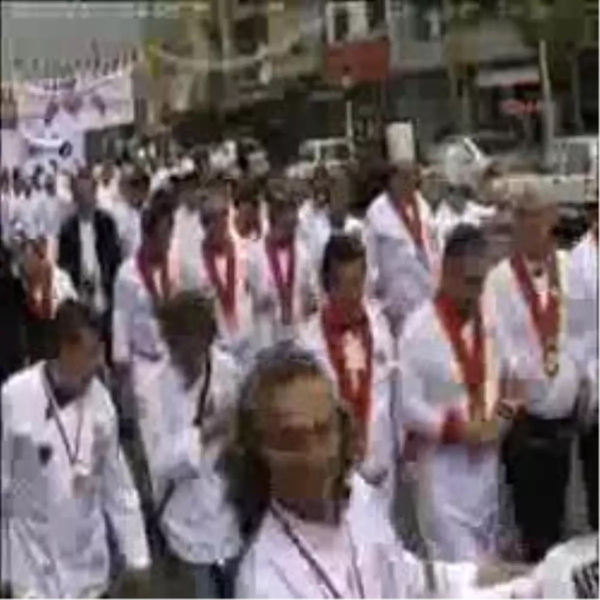 Bakan Ergün, Pilav Dağıttı