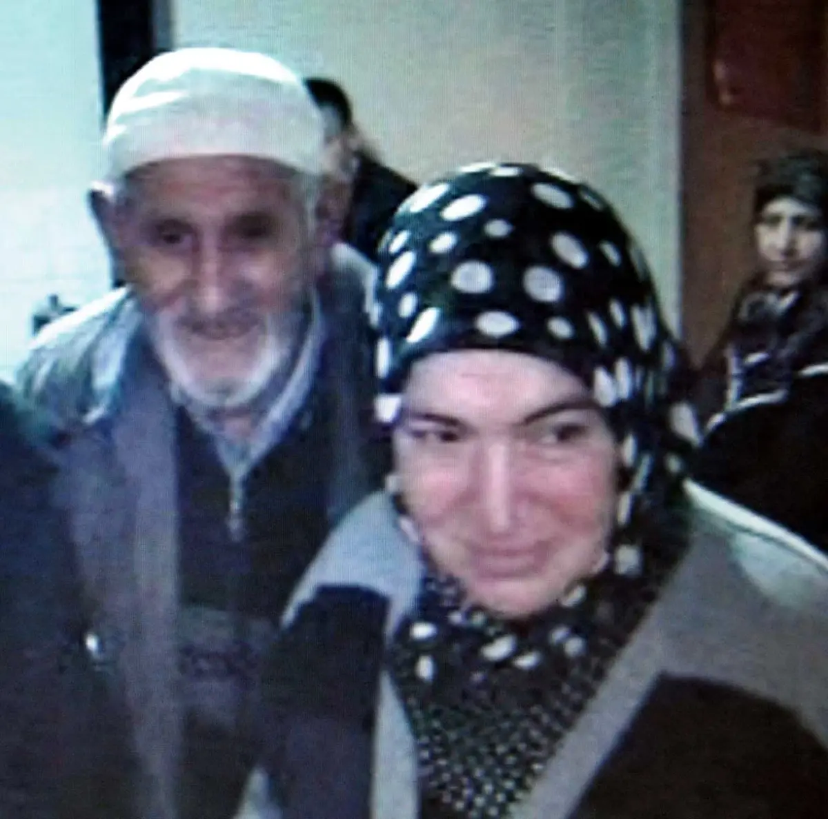 73 Yaşında Evlenmeye Kalktı, Dolandırıldı