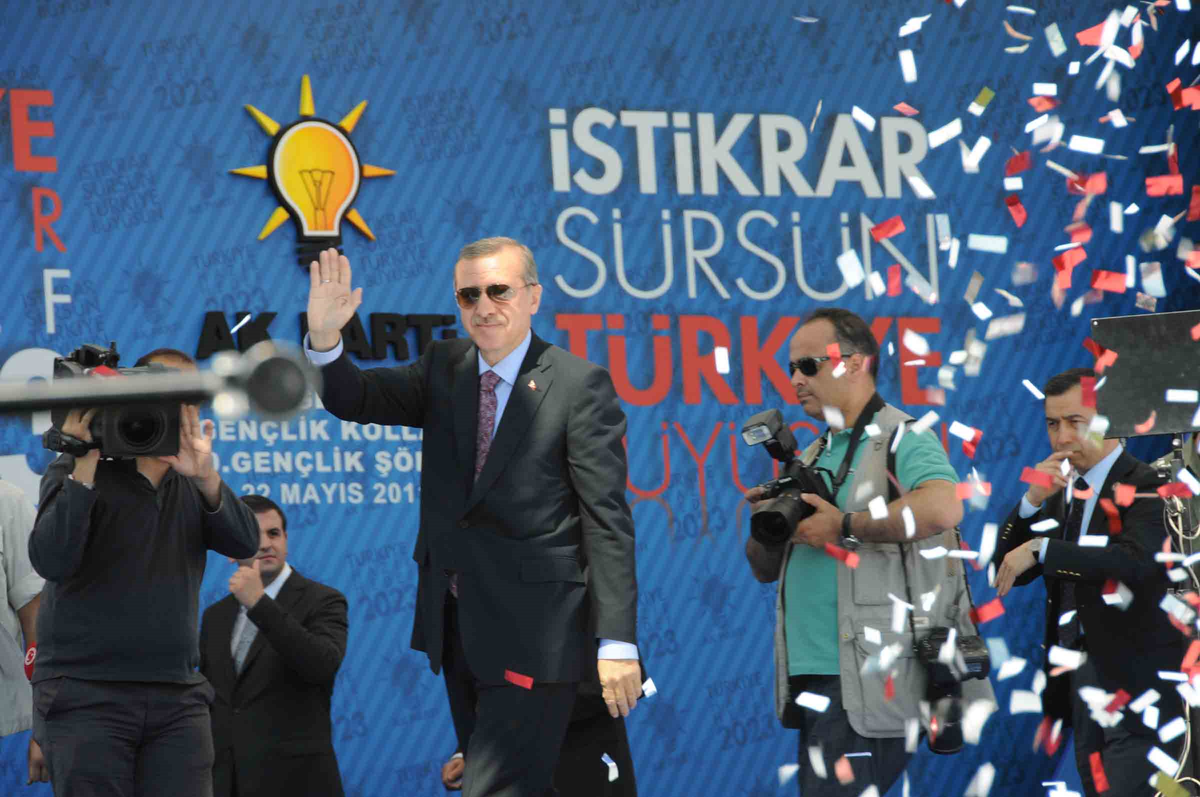 Erdoğan: CHP ve MHP Çete Kardeşliğinden Vazgeçsin