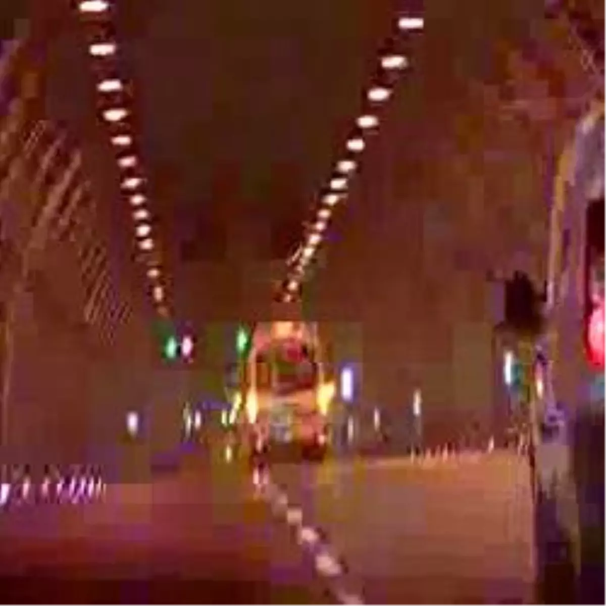 Tünel İçinde Trafik Kazası
