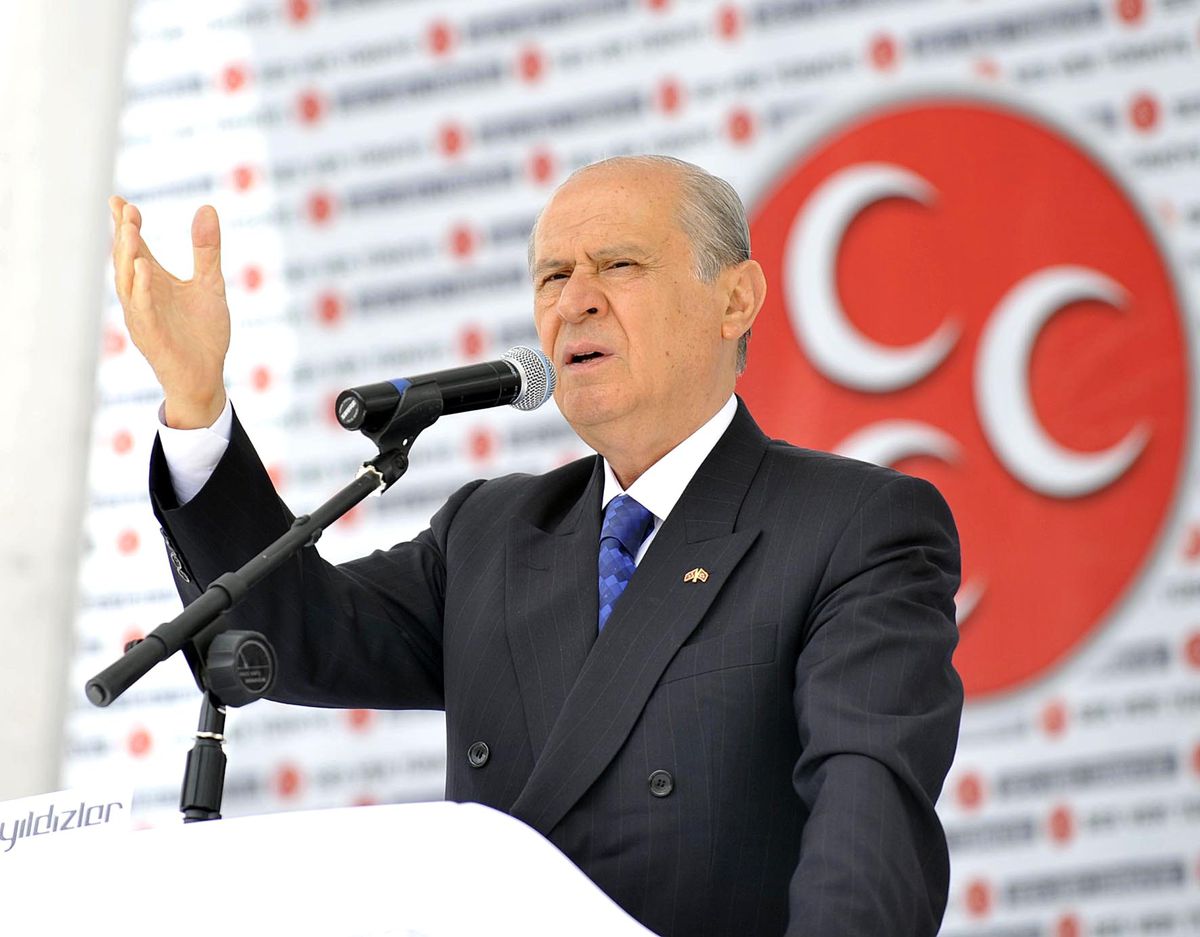 Bahçeli, Başbakan'ı Yüce Divan Korkusu Sardı