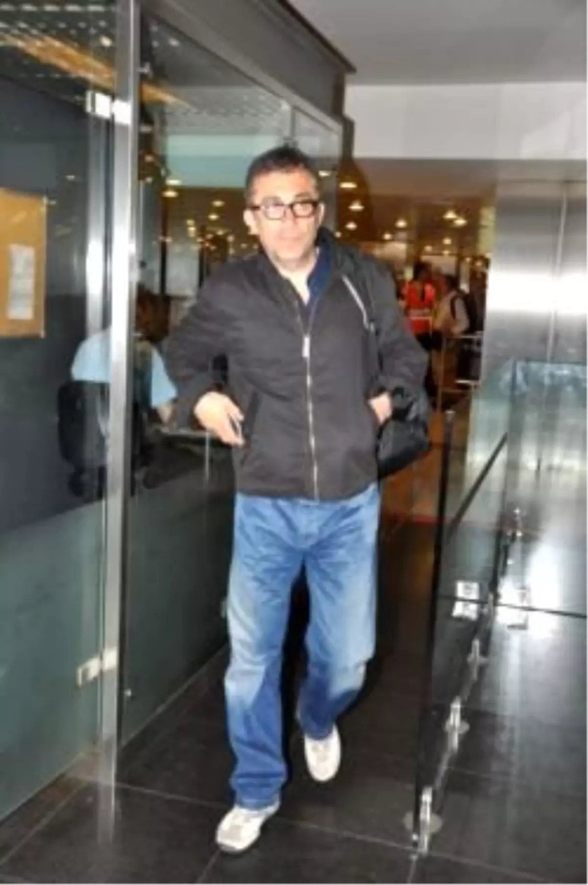 Nuri Bilge Ceylan Ekibiyle Yurda Döndü