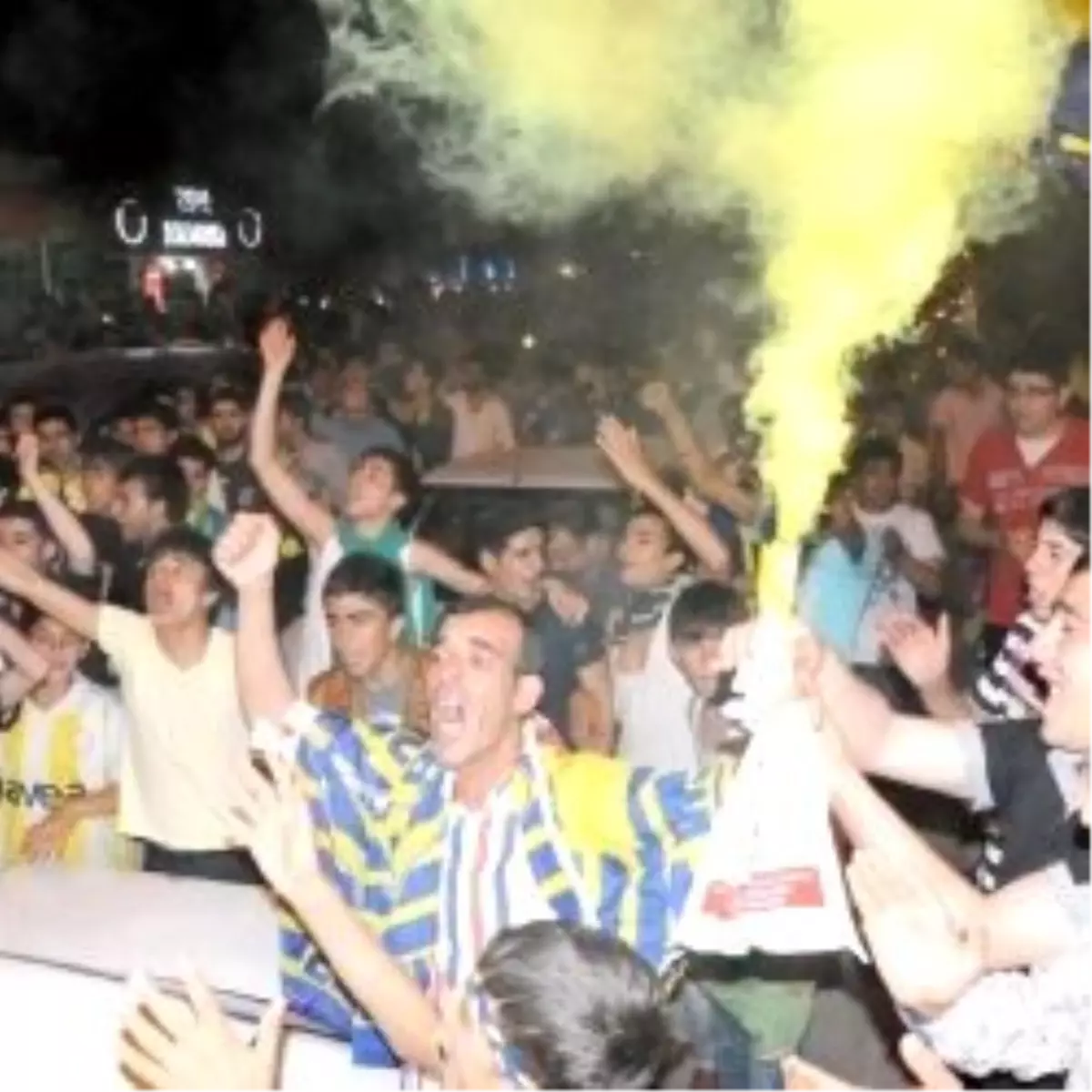 Şanlıurfa ve Adıyaman\'da Şampiyonluk Sevinci