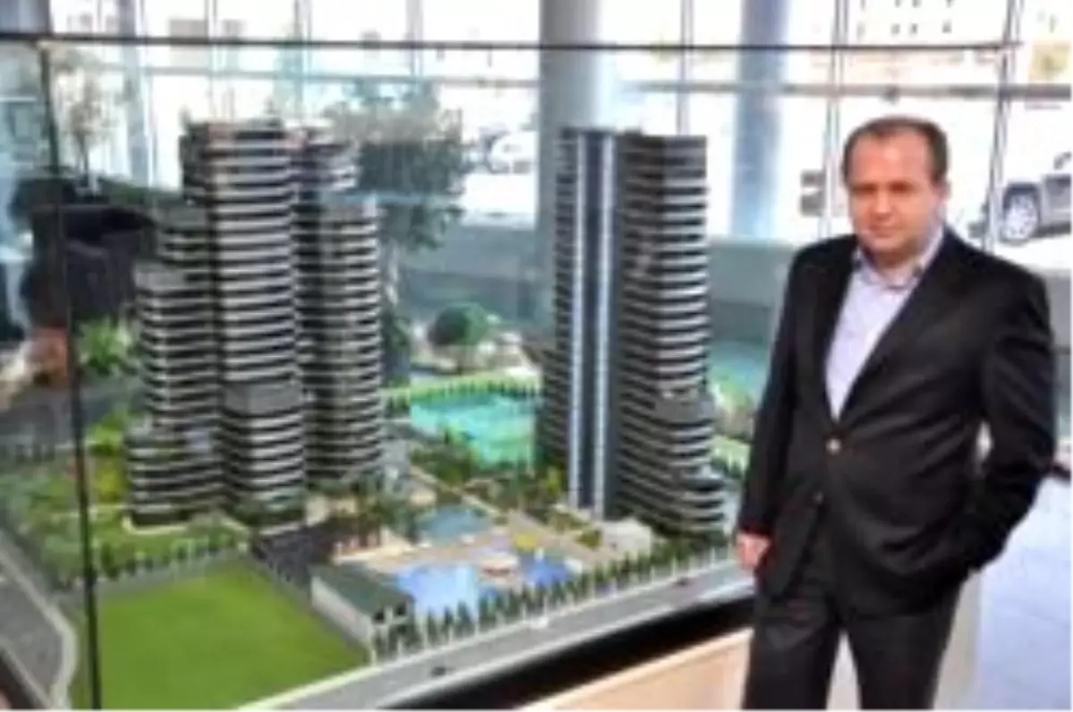 Adana\'da Balkonda Havuz Keyfi