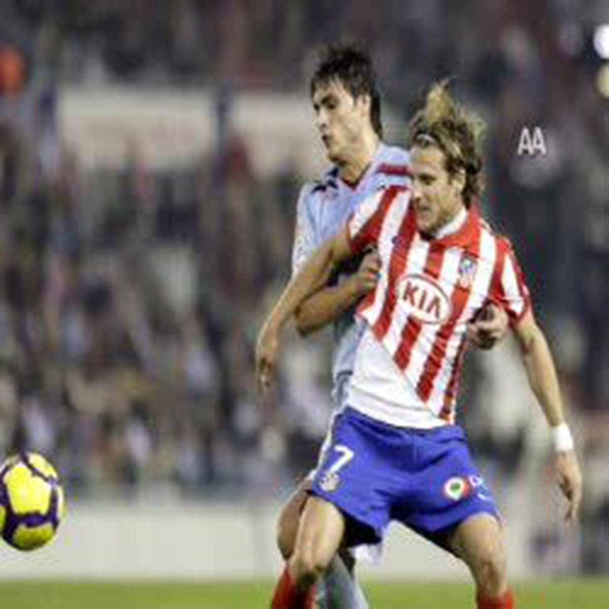 El Vasl'ın Yeni Hedefi Forlan