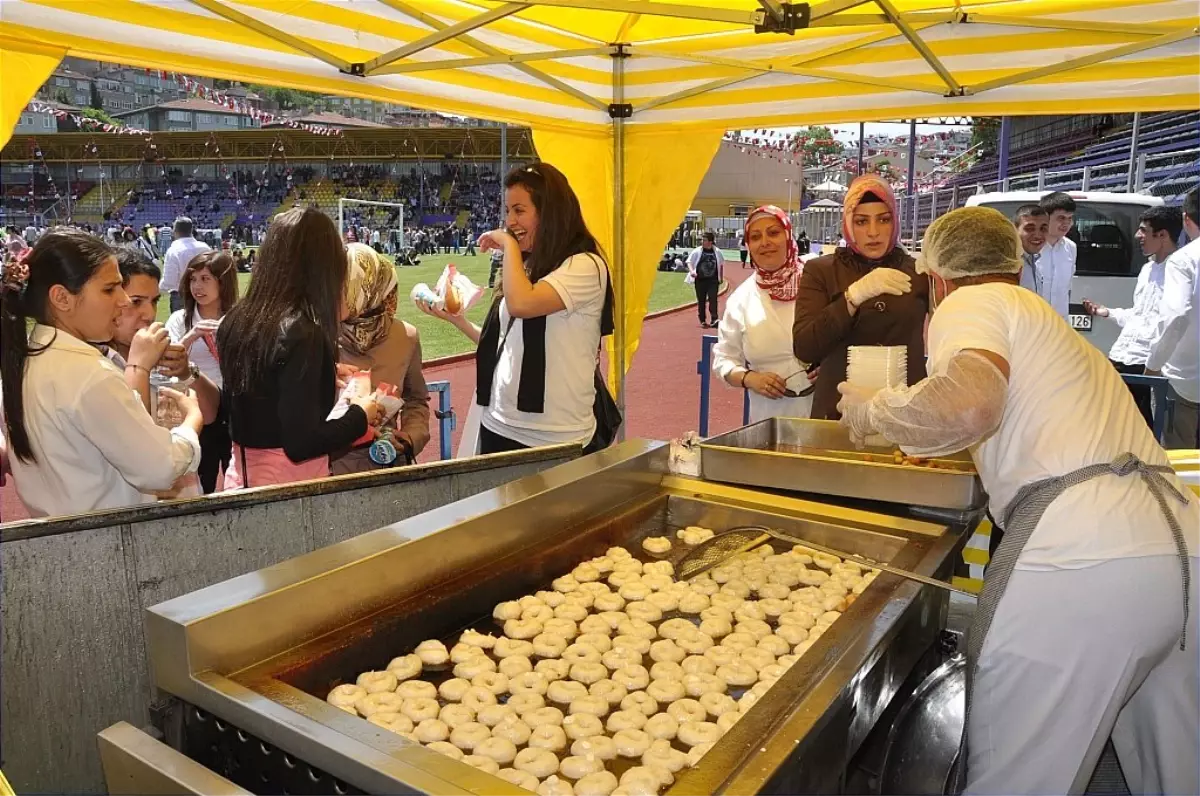 Eyüp'te 3600 Öğrenciye Eğitime Destek Payı