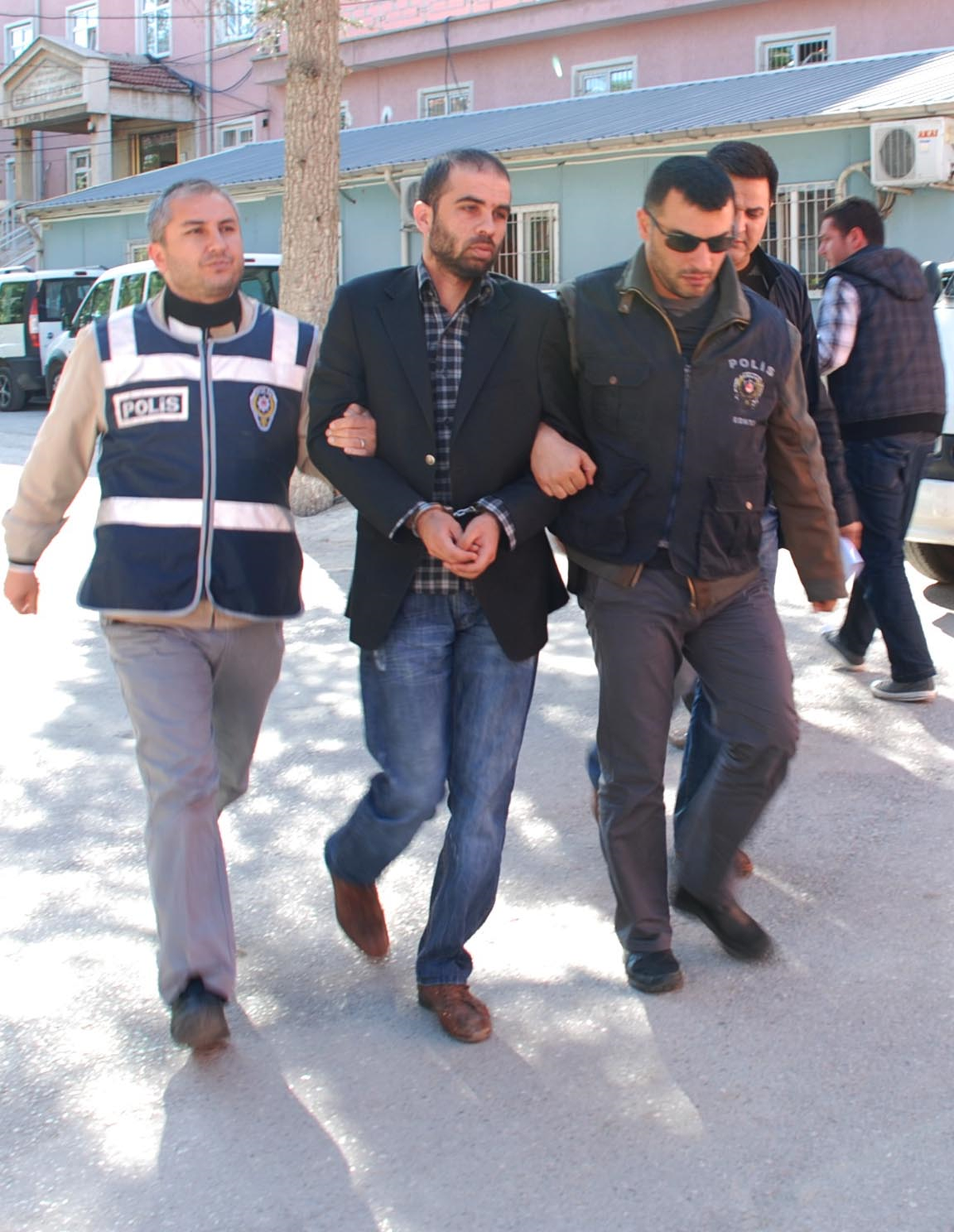 Tır Dorselerinin Şase Numarasını Değiştirip Piyasaya Süren Çete Çökertildi