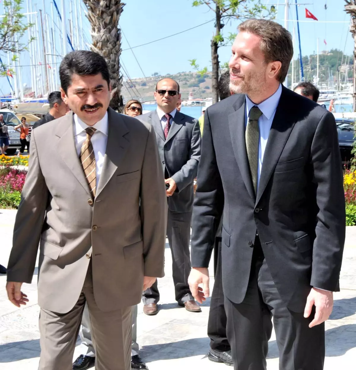 Yunan Bakan Bodrum\'da