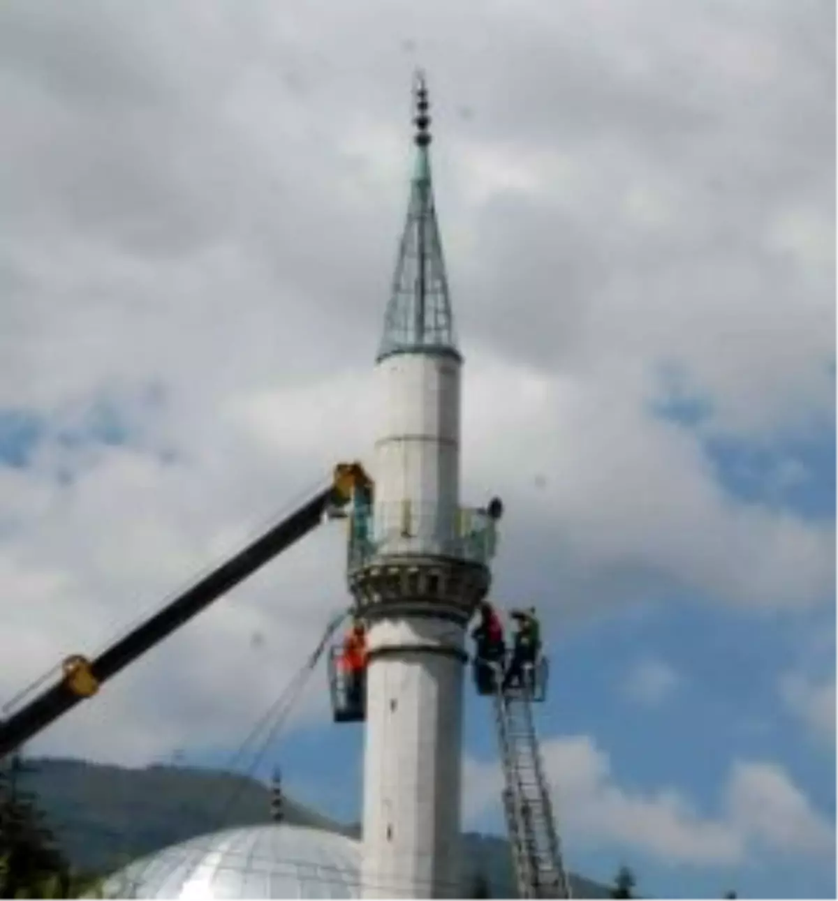 7 Caminin Minaresini Yıktılar