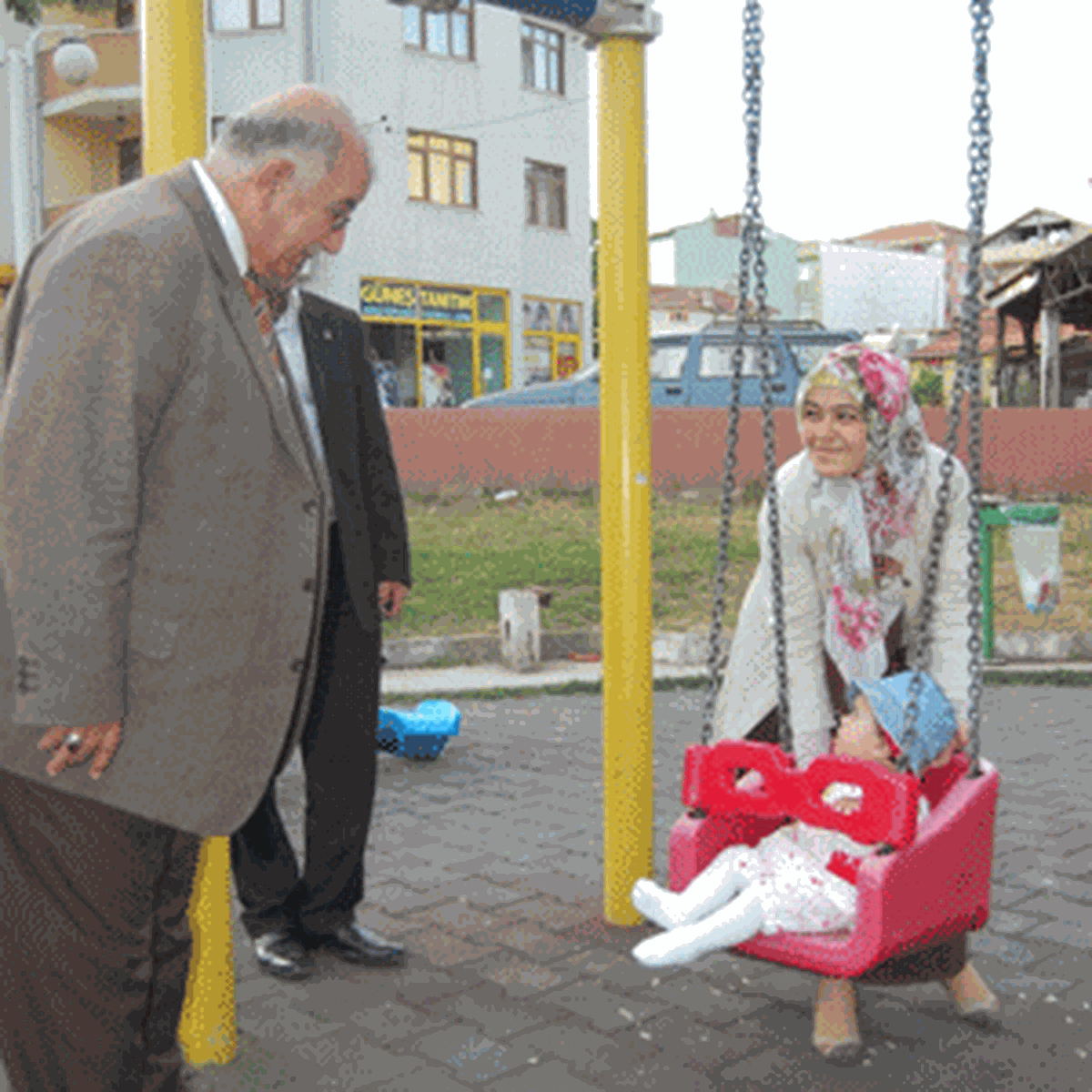 'AK Partinin Farkı Çınarlıdere’de Görülüyor'